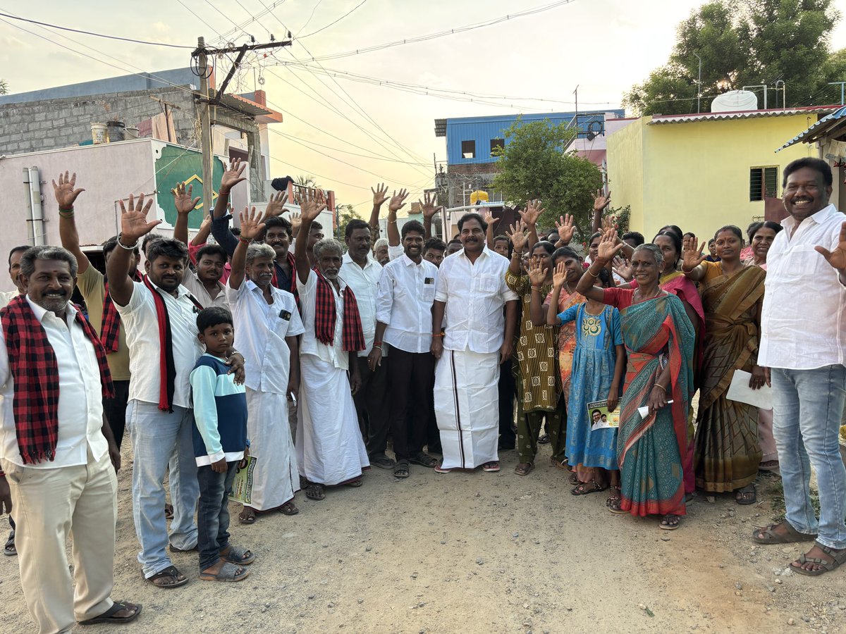salemsugi500's tweet photo. வீரபாண்டி சட்டமன்ற தொகுதி 
பனமரத்துப்பட்டி ஒன்றியம்
பனமரத்துப்பட்டி பேரூராட்சி 13-வது வார்டு  பகுதியில் கழக வேட்பாளர் திரு.ஆ.கா.தருண் அவர்களுக்கு  
பாசமிகு அண்ணன் #பாரப்பட்டியார் அவர்கள் உதயசூரியன் சின்னத்தில் வாக்கு சேகரித்த போது…
@mkstalin @Office_of_Udhay @rajiv_dmk https://t.co/wsWNtGR4AD