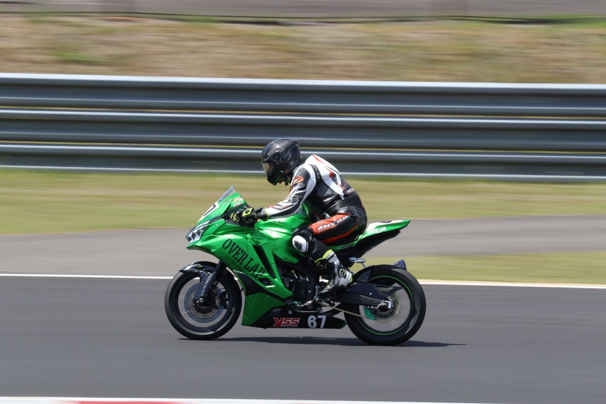 zx636fgf's tweet image. OVERLAP軍団🏍️
#もてロー
#ZX25R