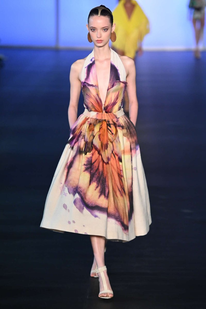 kendam_com's tweet image. Lenny Niemeyer Spring Summer 2027 collection -Trama Do Tempo- fashion show in Rio (April 18, 2026) kendam.com/news/fashion-s…

#LennyNiemeyer #SS27 #Runway #FashionWeek #Rio #Kendam
