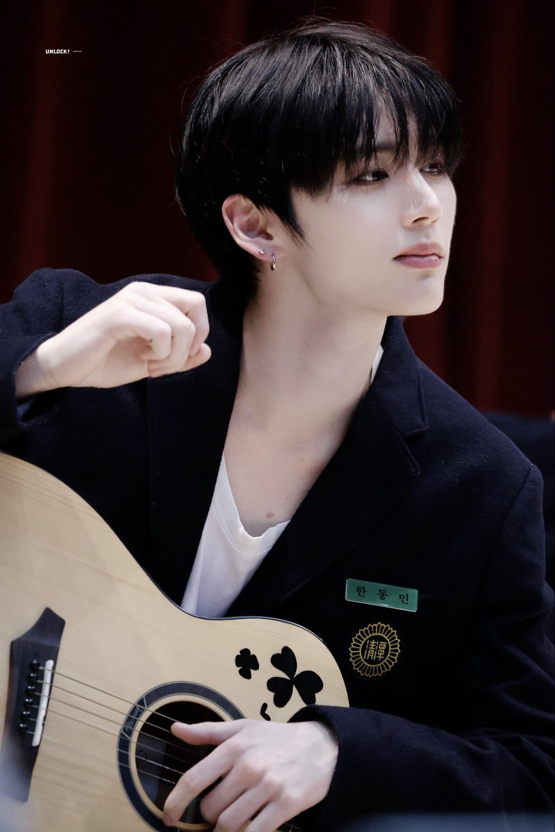 GANTENG BANGET SIALAN