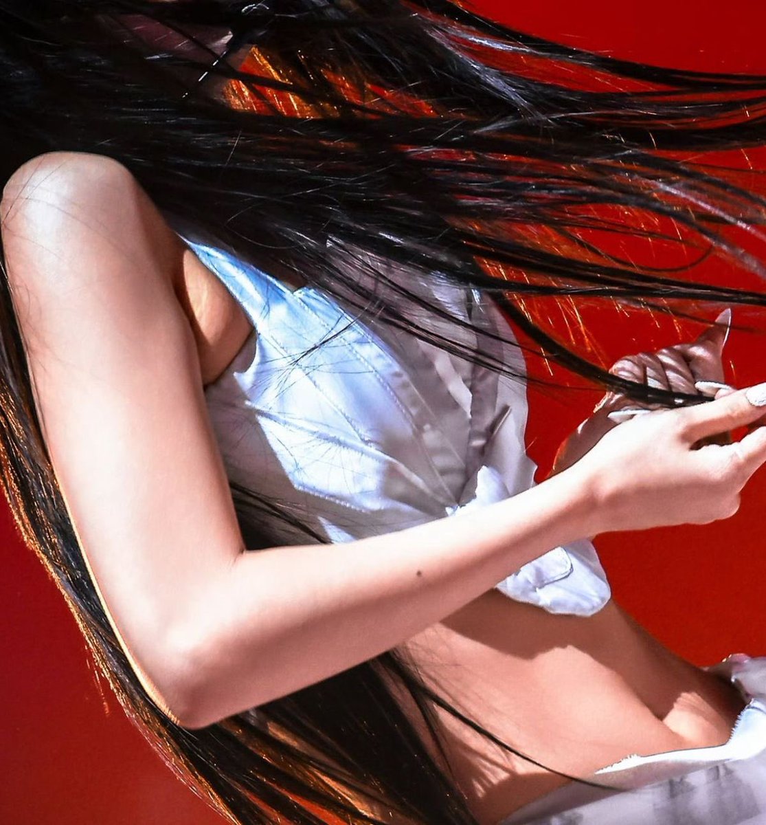 SAGE⛧･🧛🏻‍♀️ tweet media