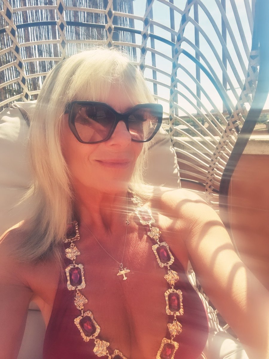 Liz Hoefsmit 🇮🇪🇾🇪🇪🇺🛫 tweet media