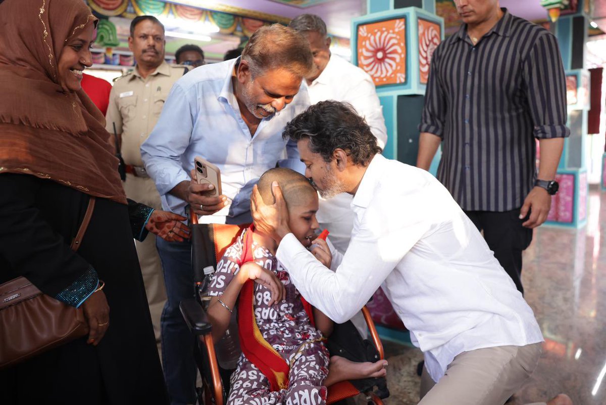 Vijay Fans Trends tweet media