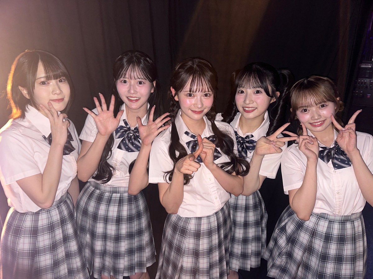 秋山由奈 tweet media