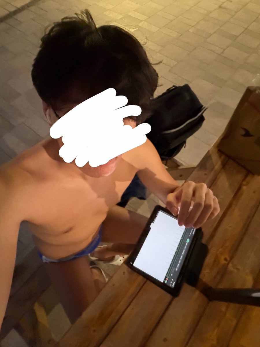 outofmyswimcloset🏊‍♂️🩲 tweet media