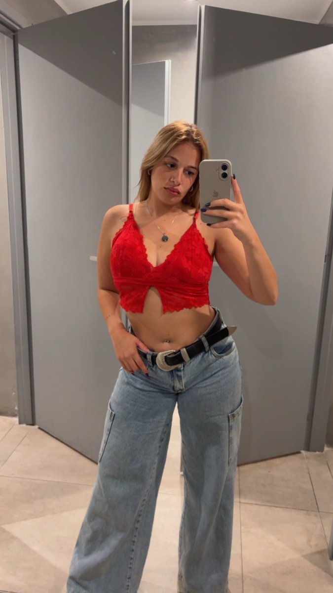 LUCIA 🇸🇪 tweet media