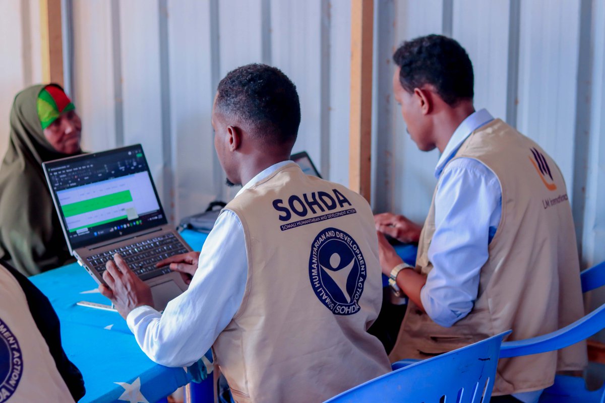 SohdaSomalia's tweet photo. @SohdaSomalia with @lminternationa1 Somalia, local authorities, and IDP committees, has begun selecting and registering beneficiaries for an emergency drought response in Gubadley District—prioritizing vulnerable women, children, and persons with disabilities.
#DroughtResponse https://t.co/H0QBTt0hmM