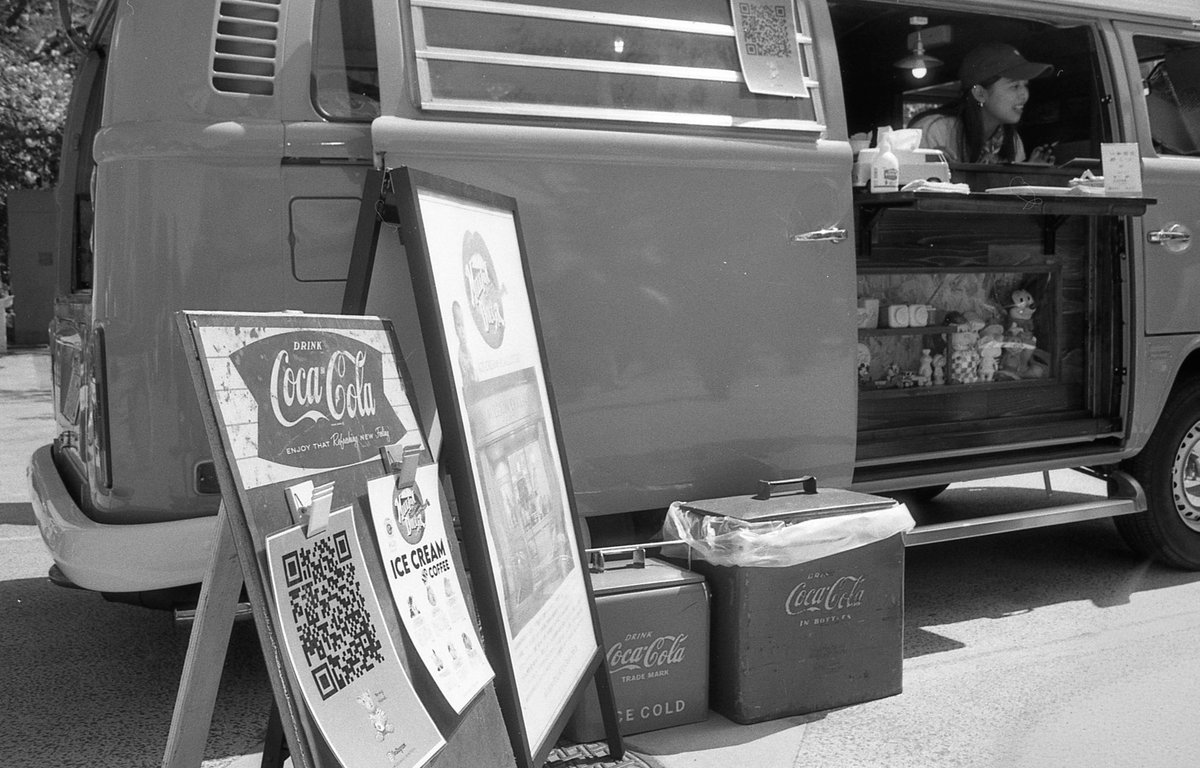 ChaprinYY's tweet image. 本日の…試写？　
仙台勾当台公園で。。意外とホンワカとした良い雰囲気でした。。(*^^*)
#PENTAX S2 super
#Super Takumar 1:3.5 / 35mm
#KENTMERE PAN 200 / SPD1:1  7:30  20℃