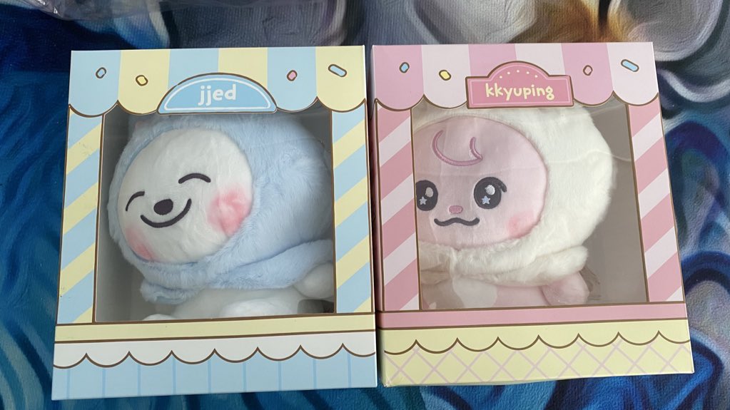 buying and selling account 💚 tweet media