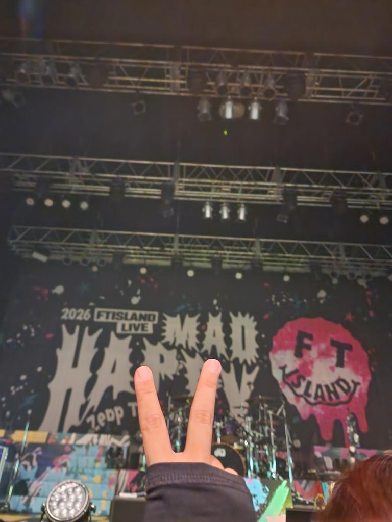 Irineym's tweet photo. So... is this how the feeling talking with Lee Hongki? 🫠
I am sorry Indonesia lost from Mexico.. 
But Jajin keep doing the Aura Farming dance..
So maybe the dance is the image of Indonesia now for him.. 🥰 https://t.co/ekAOvvXUfC
