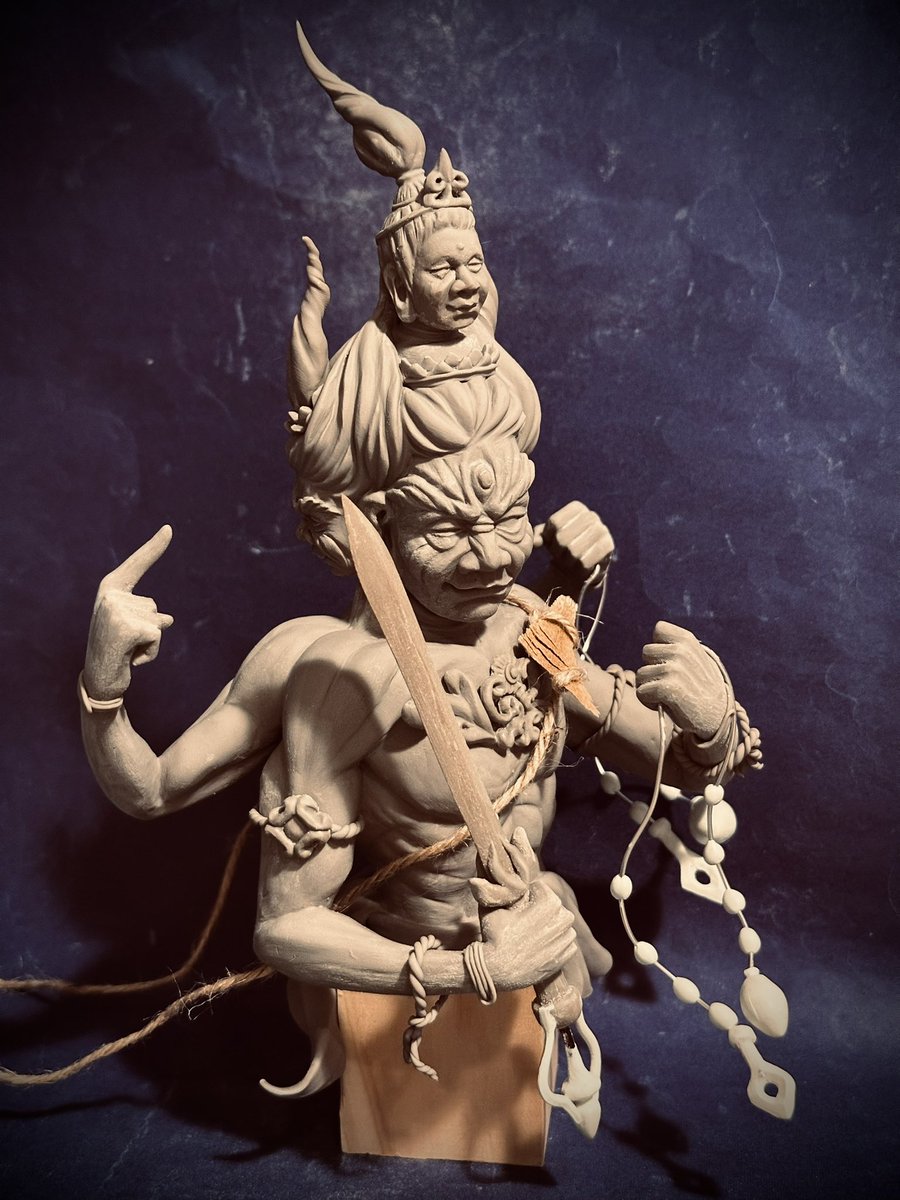 しるばーだすと tweet media