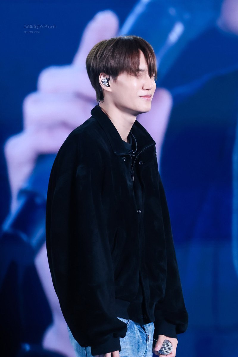 Jongin Pics ♡ tweet media