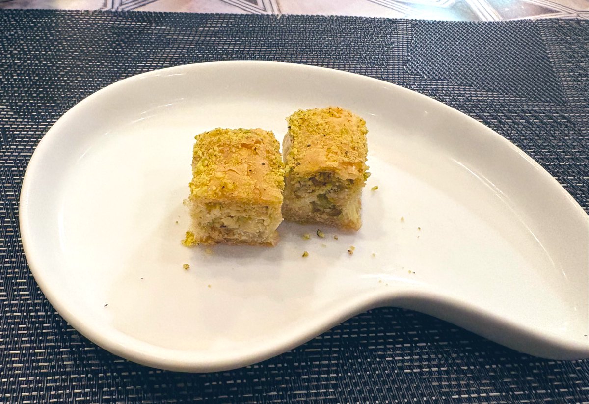 Ryøü🍸🍛 tweet media