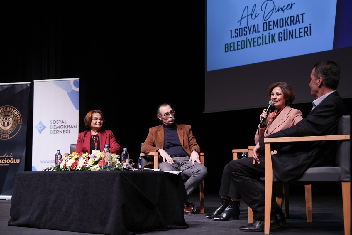 Ayşe Ünlüce tweet media