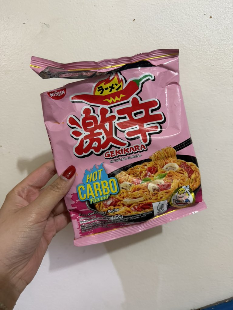 Nazz🌸 tweet media