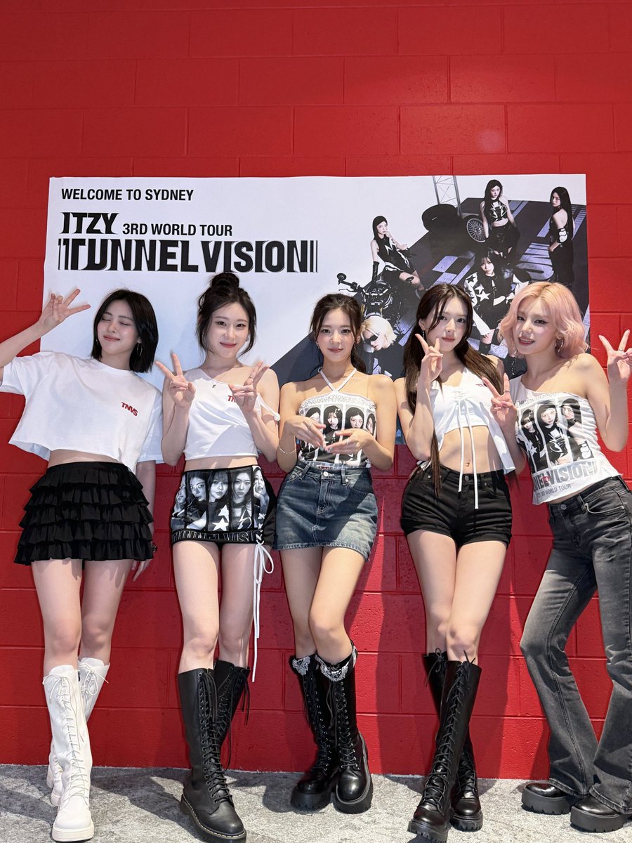 服のアレンジ可愛すぎて売ってほしい