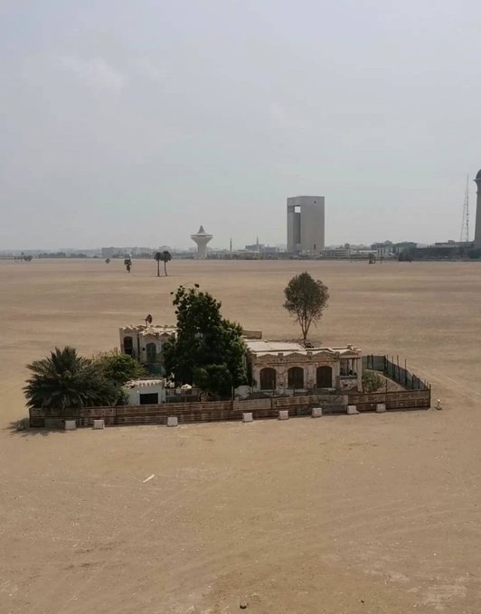 انصدمت ياناس يوم عرفت سبب عدم ازالة هذا المبنى في حي الهنداوية بجدة ؟