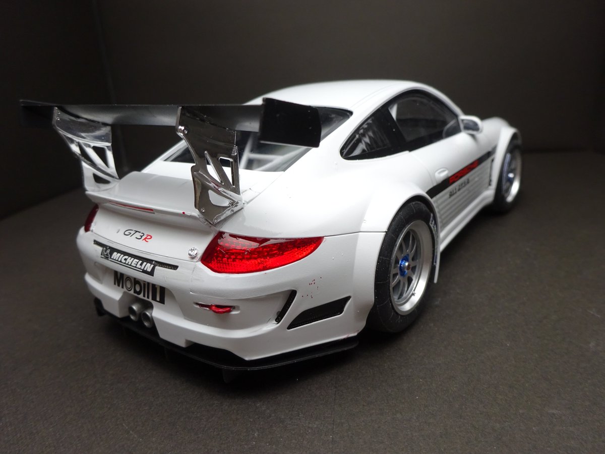 9fUM8tZL9WczczB's tweet image. #plasticmodel #scalemodel #プラモデル #プラモ #カーモデル  #フジミ #FUJIMI #124scale #Porsche #Porsche911 #GT3R