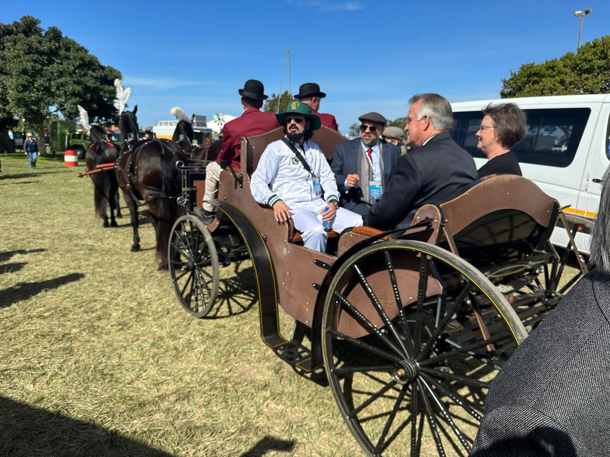 One Name, One Pride 🇵🇰
Sahibzada Sultan Muhammad Ali Sahab.
#SultanVicePresidentITPF #SultanRisesAgain #GreenFlagRisesAtITPF
373