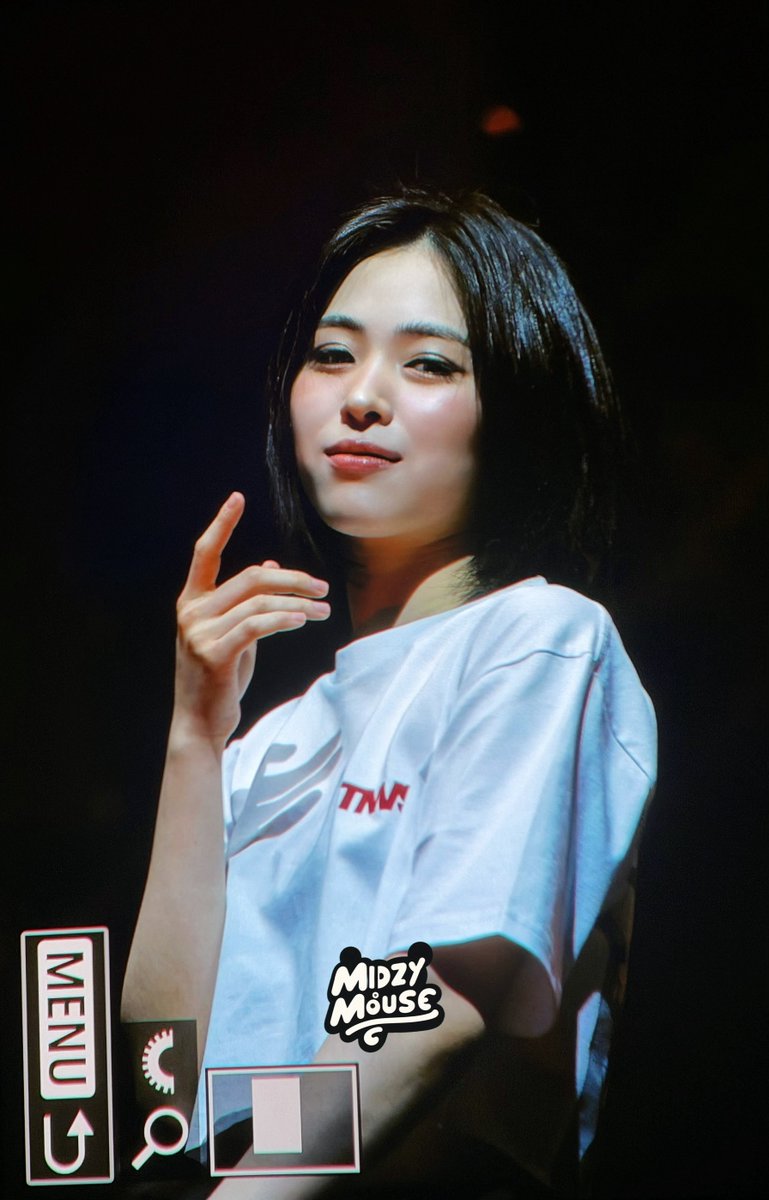 MidzyMouse🪼🪼 tweet media