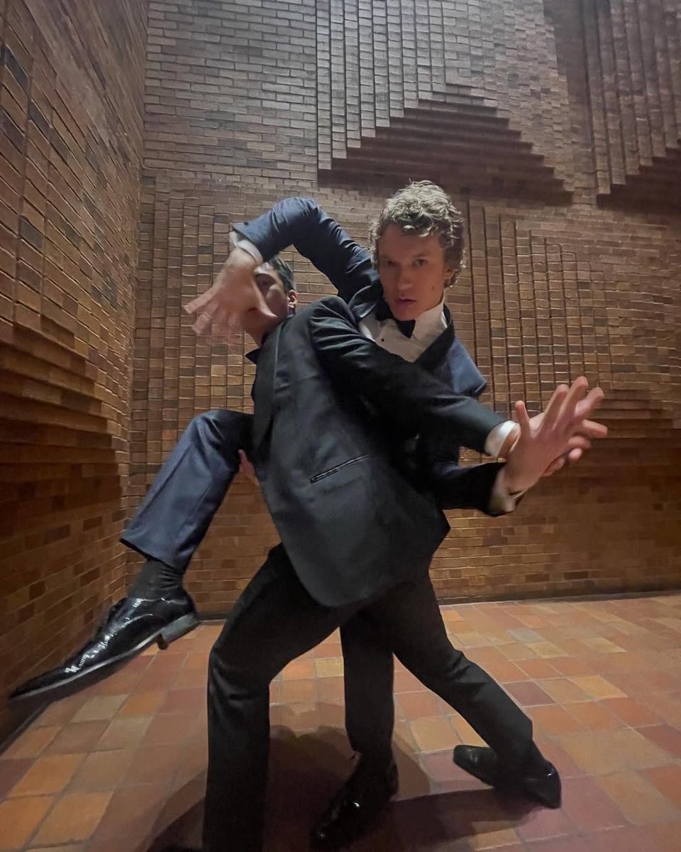 justine ✮ tweet media