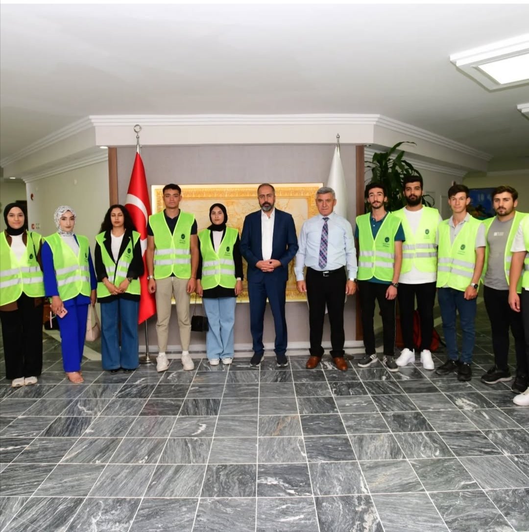 Akay.Zewe tweet media