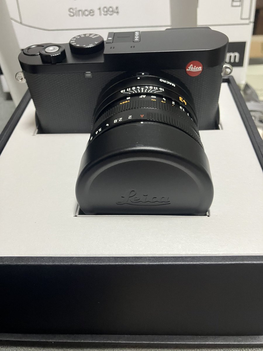 Taisaku_Photo's tweet photo. 買ってしまった。新品在庫があったから。
最近@Mokkun_Laulea や@millioneon_jp のYouTubeばっか見てたから。欲しくて

一旦、一晩寝て、まだ在庫があったから注文してた。
昨日、今日と子どもと公園に行って楽しんで来た！

#q343 #mapcamera #衝動買い https://t.co/dQ97qBMI1D