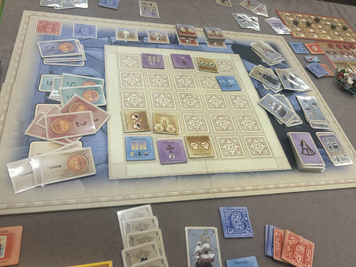 sin8shinya's tweet photo. 浦和でゲーム会に参加。ゴア、ベネチアのお土産、エコーズオブタイムをプレイ。どれも楽しかったですが、エコーズオブタイム時間コストがなるほど面白いなという感じでした。ゴアの新版欲しい気持ちはあるがちょっと高いので保留で。
#UPGS部会 https://t.co/6l51DQUGl9