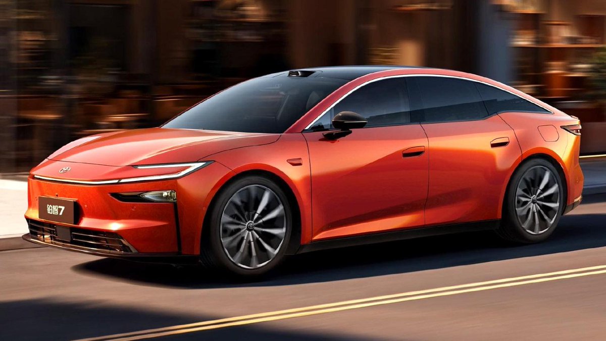 Carscoop's tweet image. Toyota’s bZ7 Is Bigger Than A Model S And Cheaper Than A Model 3. China Ordered 3,100 In An Hour #car #auto #cars carscoops.com/2026/04/toyota…