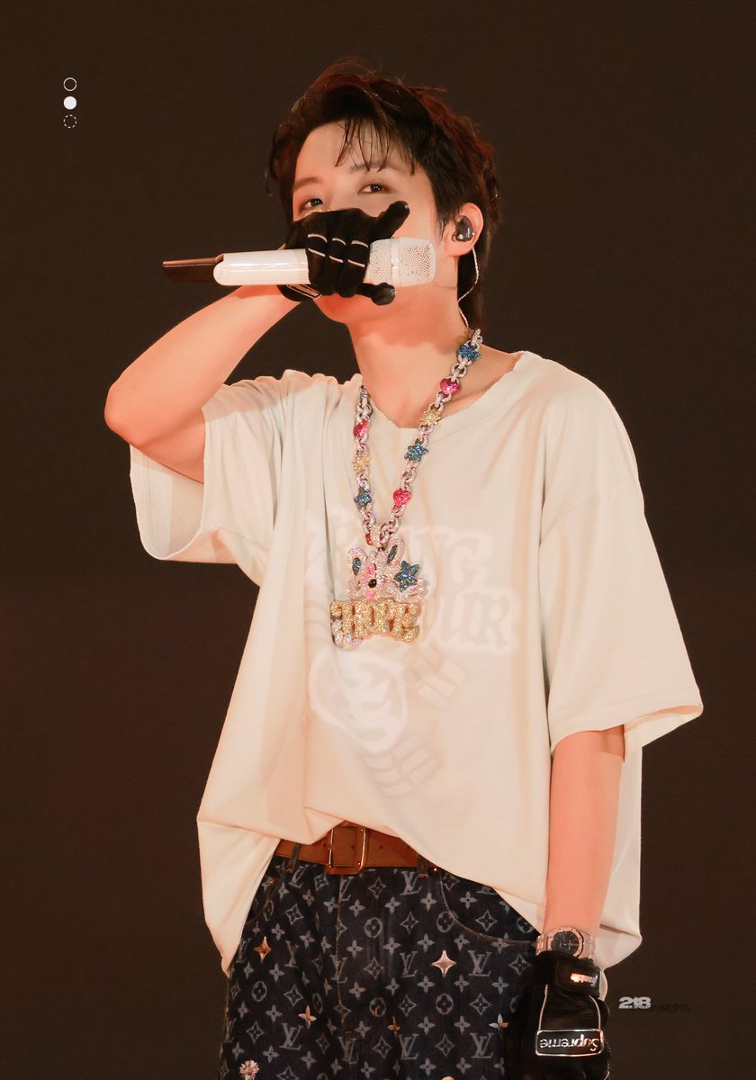 ❤️218❤️ tweet media