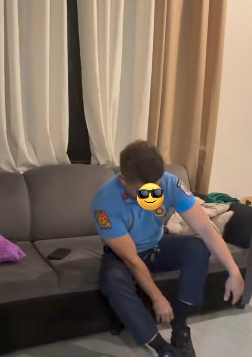 👮‍♂️Commander👮‍♂️ tweet media