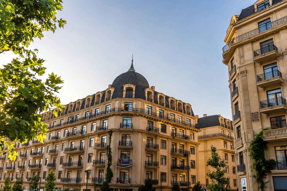 AzerRealidad's tweet image. "La París del Este"
Hace tiempo que así hay rerefencias sobre la capital de Azerbaiyán 
Es la #arquitectura de Baku 🇦🇿
#Video en idioma español para recorrer las edificaciones de Baku en #YouTube 
youtube.com/watch?v=iOXOAj…