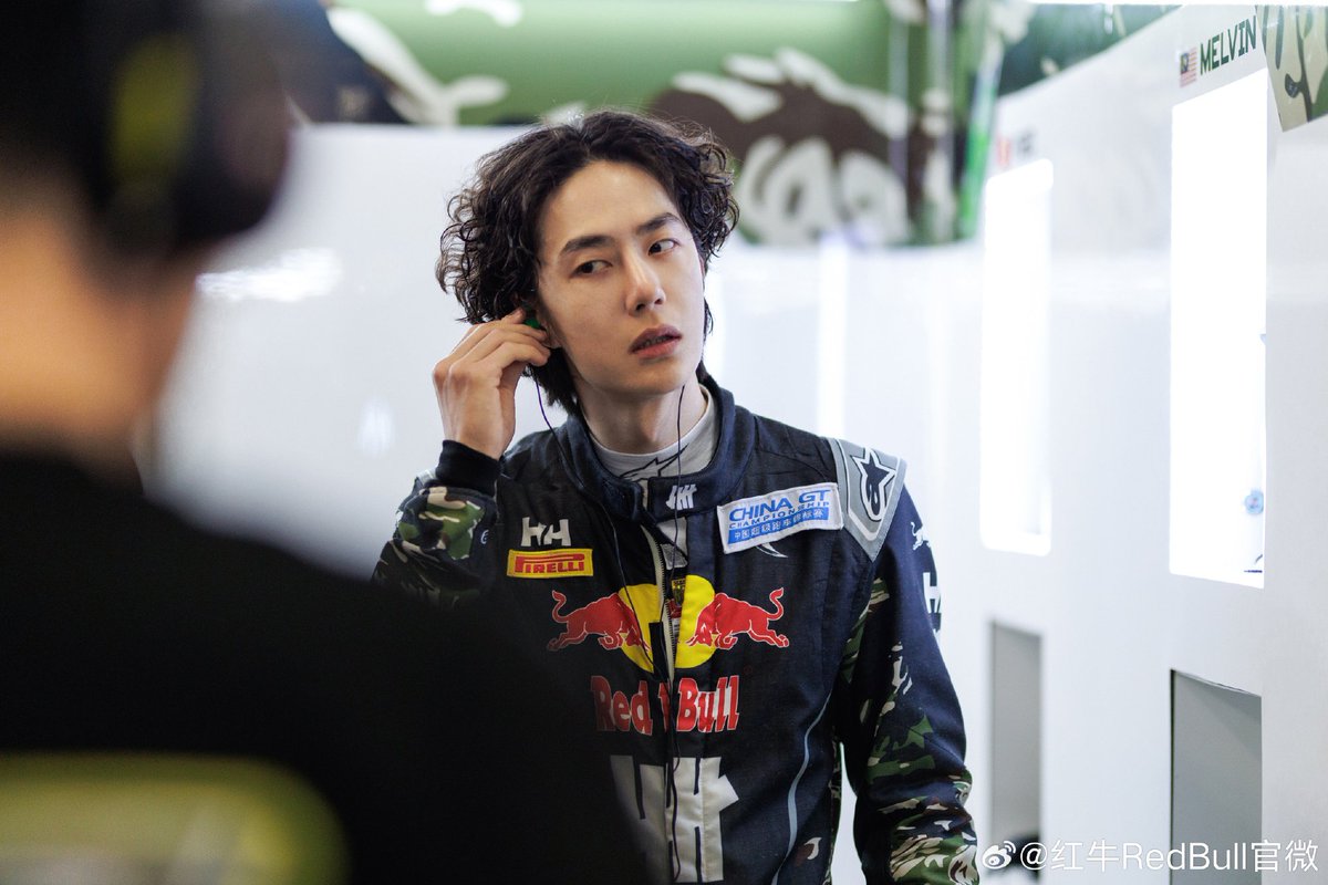 YIBO85: The Archives 🐍 tweet media