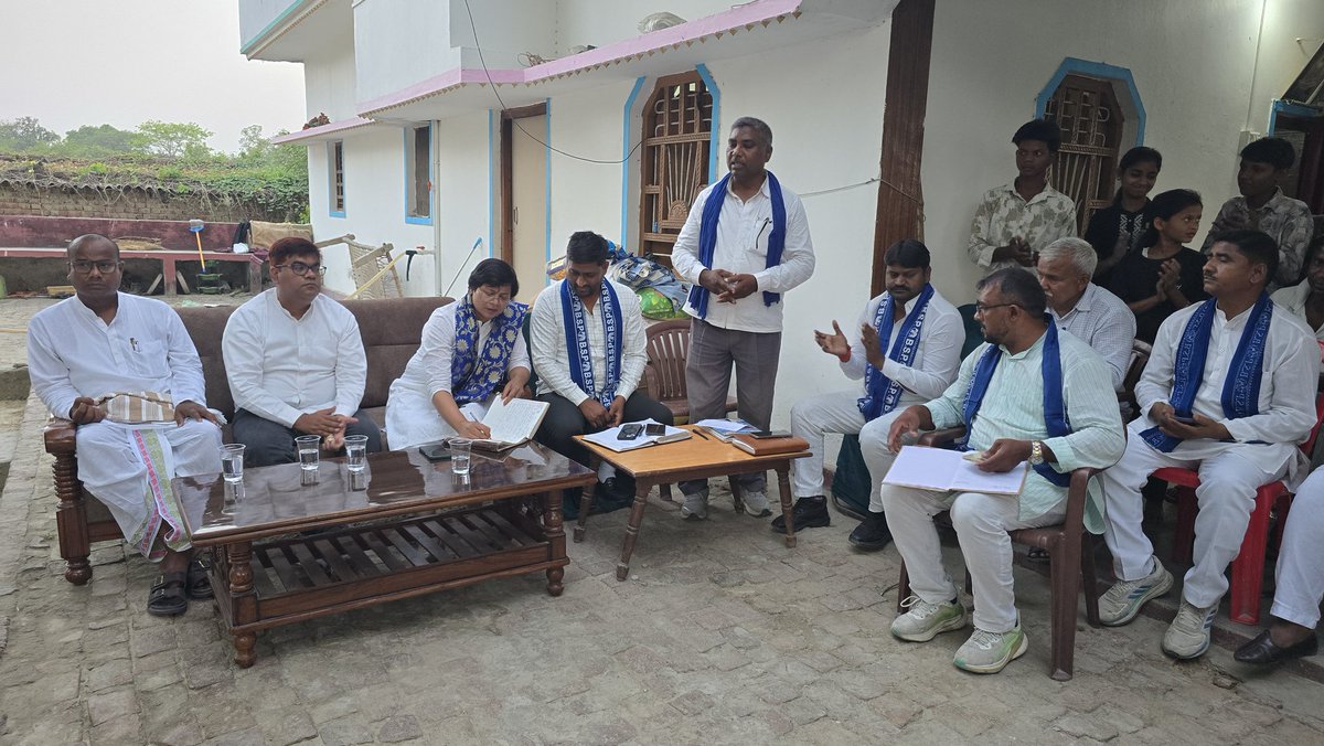 ProfInduChodhry's tweet image. मा० बहन जी के निर्देशानुसार विधानसभा मोहम्दाबाद गोहना के सेक्टर एवं बूथ पर सदस्यता अभियान एवं समीक्षा कार्यक्रम

#पुराना_दौर_वापस_लाना_है_बीएसपी 
#bsp #2027_में_bsp_सरकार #बसपा