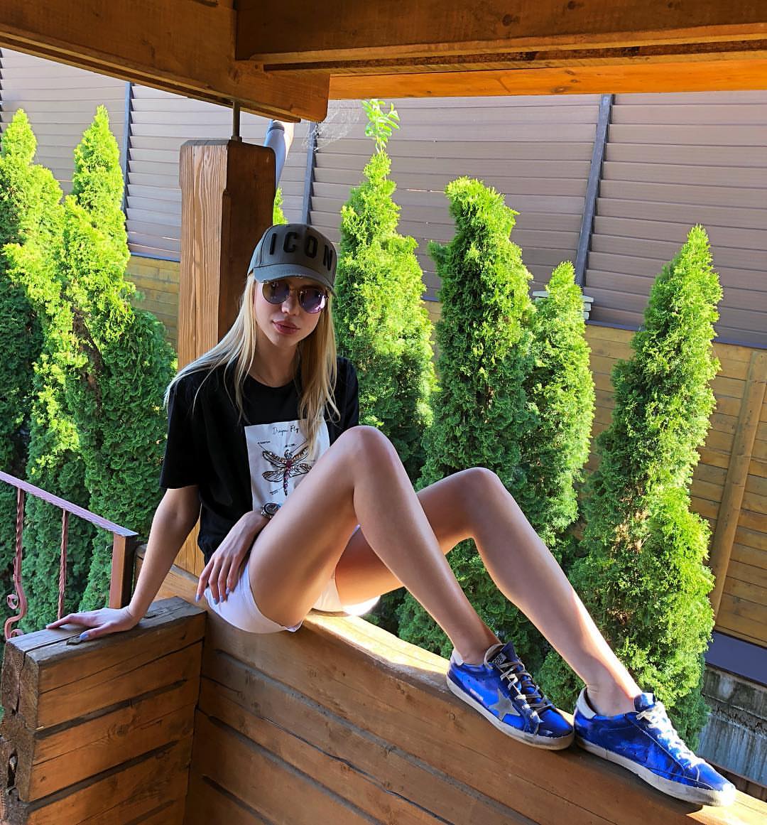 AfraFoster1's tweet image. Good morning ☀️ Don't let your emotions dictate your day; let your actions guide you. Even small steps forward lead to a better future.

#GoodMorning #NewDay #ActionPower #DisciplinedLife #PositiveMindset #SlowlyGettingBetter #Today'sEffort