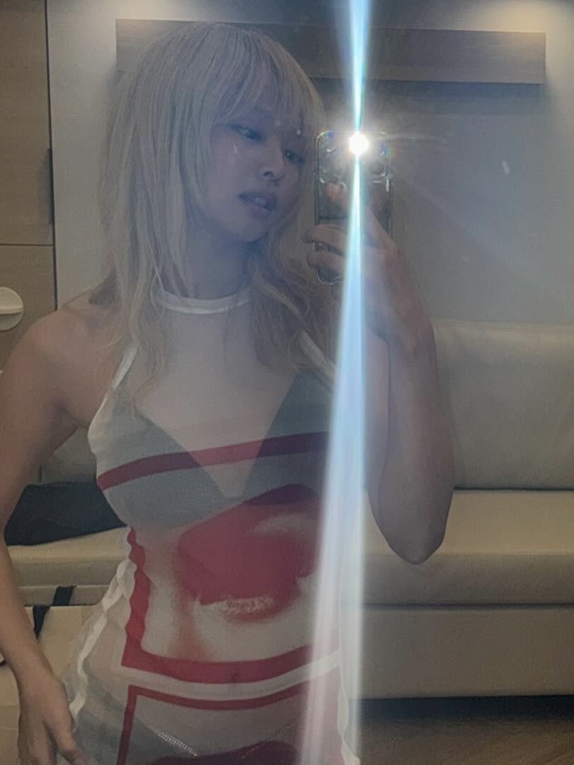 jennie pics tweet media