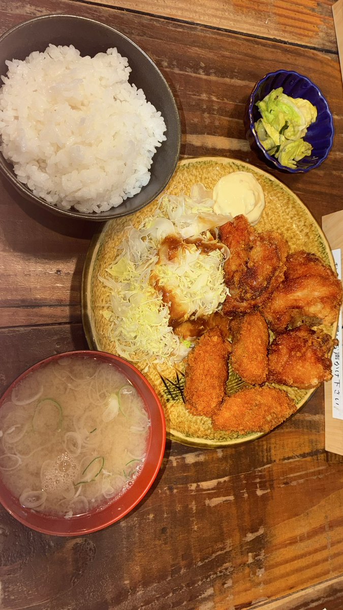 今日は
仕事終わりで
京王線　調布駅で途中下車

海鮮居酒屋たから家　
<a href="/chofu8takara8ya/">海鮮居酒屋🏮たから家</a>  へ

夜に飲食するのは初

生ビール🍺
牡蠣フライ３個
鶏の唐揚げ３個
ごはん
味噌汁
を頂きました
#海鮮居酒屋たから家
#調布
#居酒屋