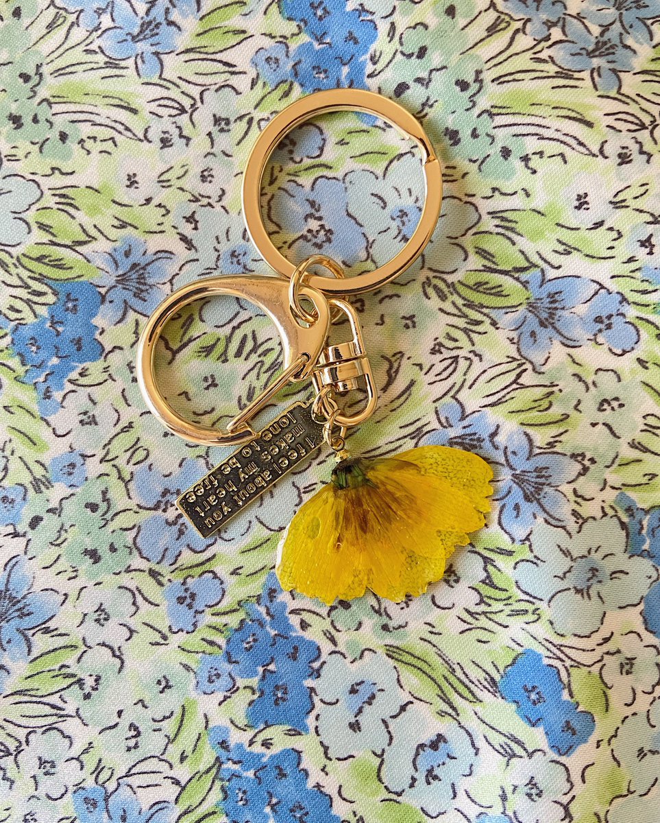 お花のキーホルダー買った🌸
お兄様をつける予定♪