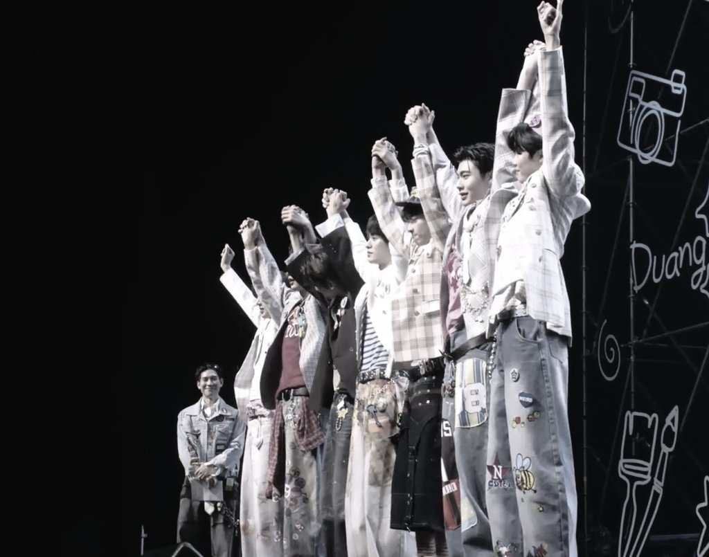 ⤷ ゛𝒏𝒐𝒓𝒏𝒐𝒐𝒏 ˎˊ˗🧃🍒 tweet media