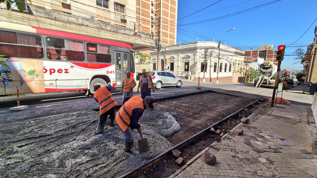 Luis Bello tweet media