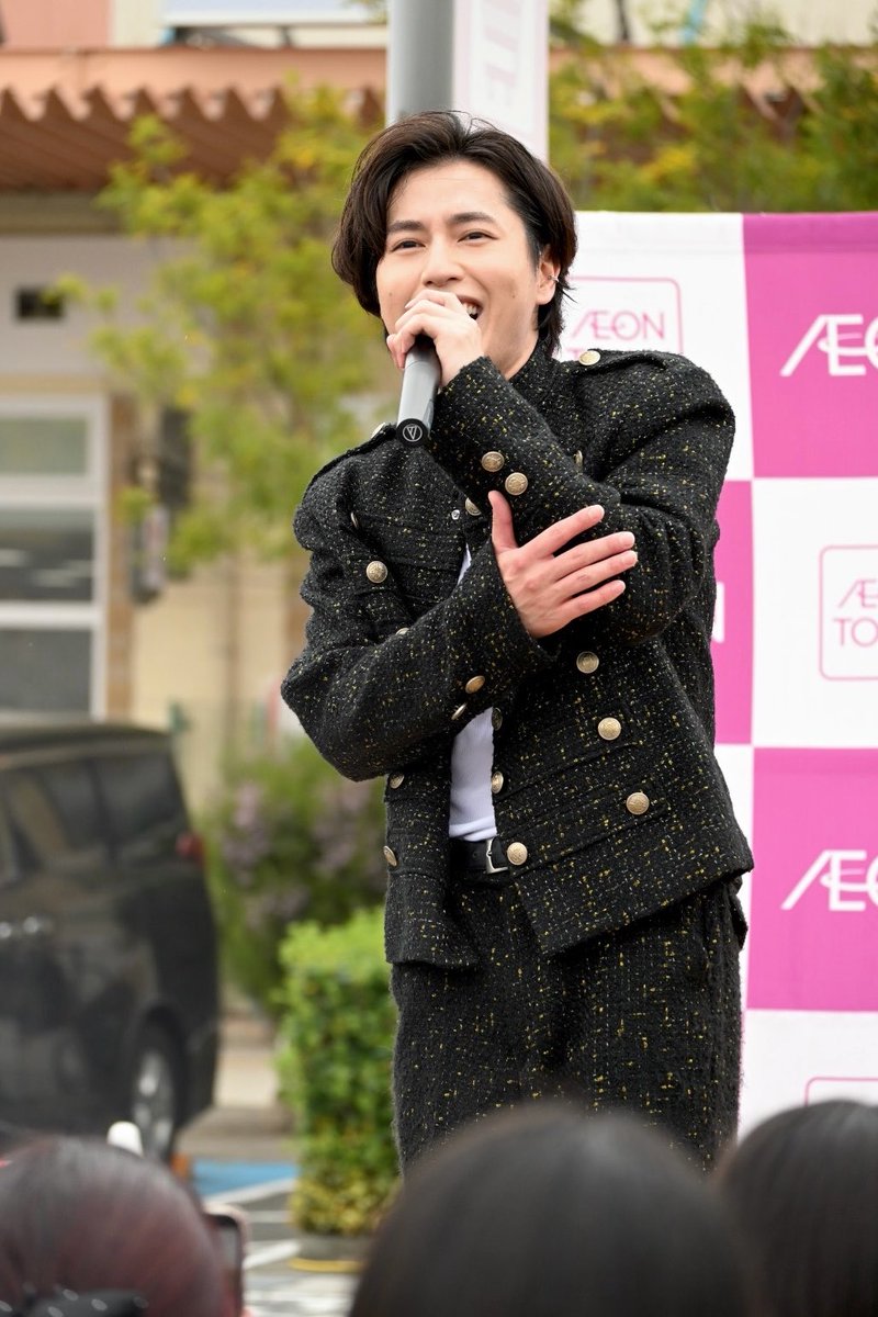 えりな tweet media