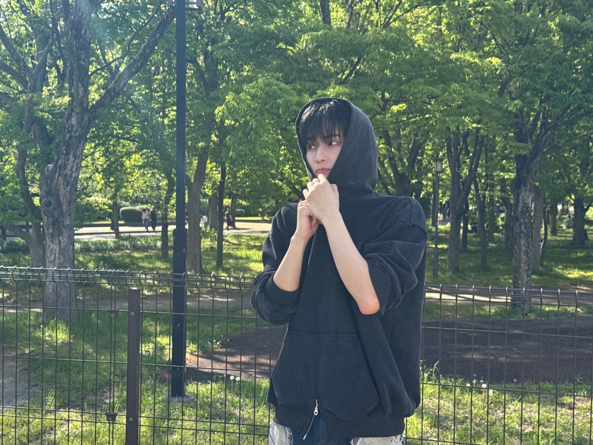 유제로 tweet media