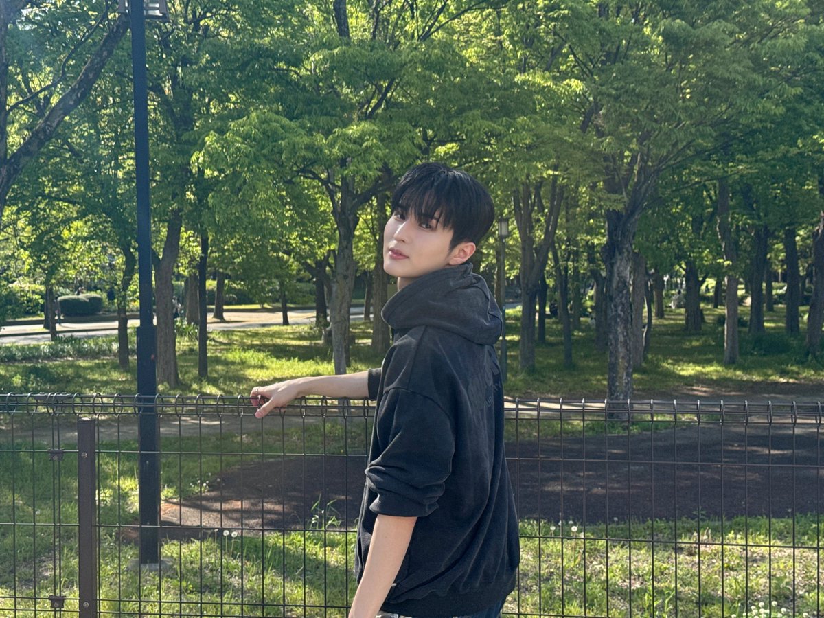 유제로 tweet media