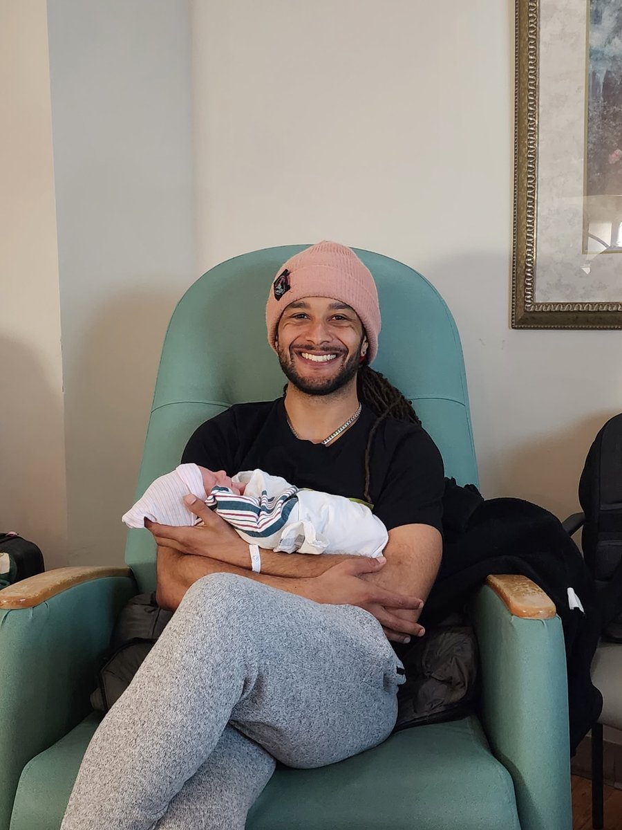 James (Posted) 🛸 tweet media