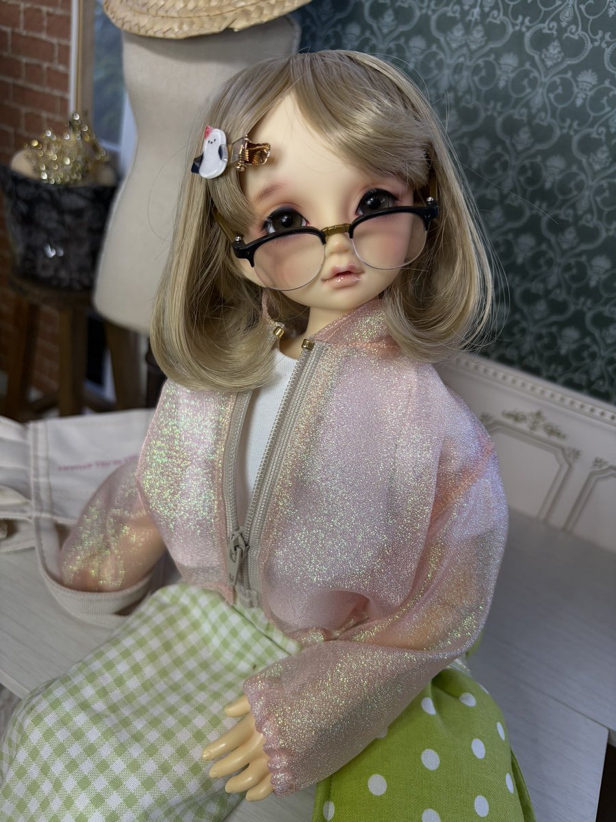 メガネ似合うかな？