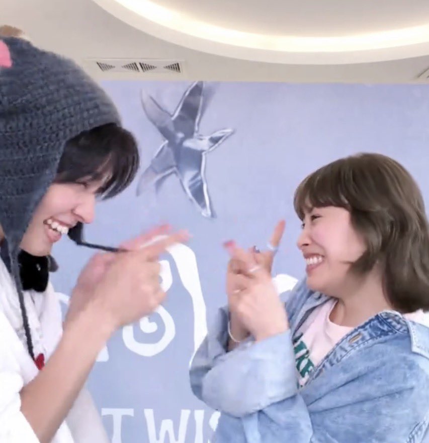 𝓀𝒾𝓂𝒾 ♡ྀི 𝑜𝒹𝑒 𝓉𝑜 𝓁𝑜𝓋𝑒 tweet media