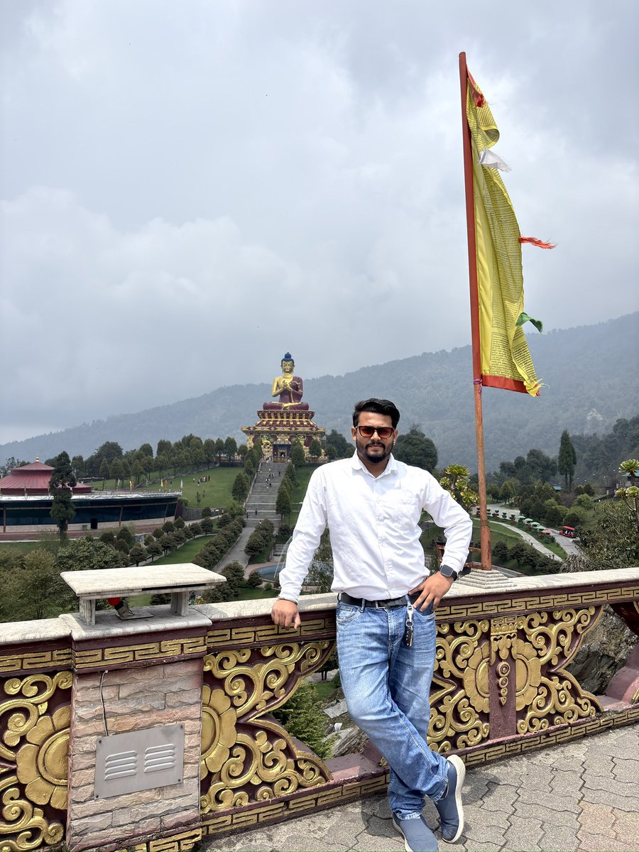being_JohnDeka's tweet photo. Buddha Park, Ravangla, Sikkim, South Sikkim 🏔️ https://t.co/nfWNfmQSyp