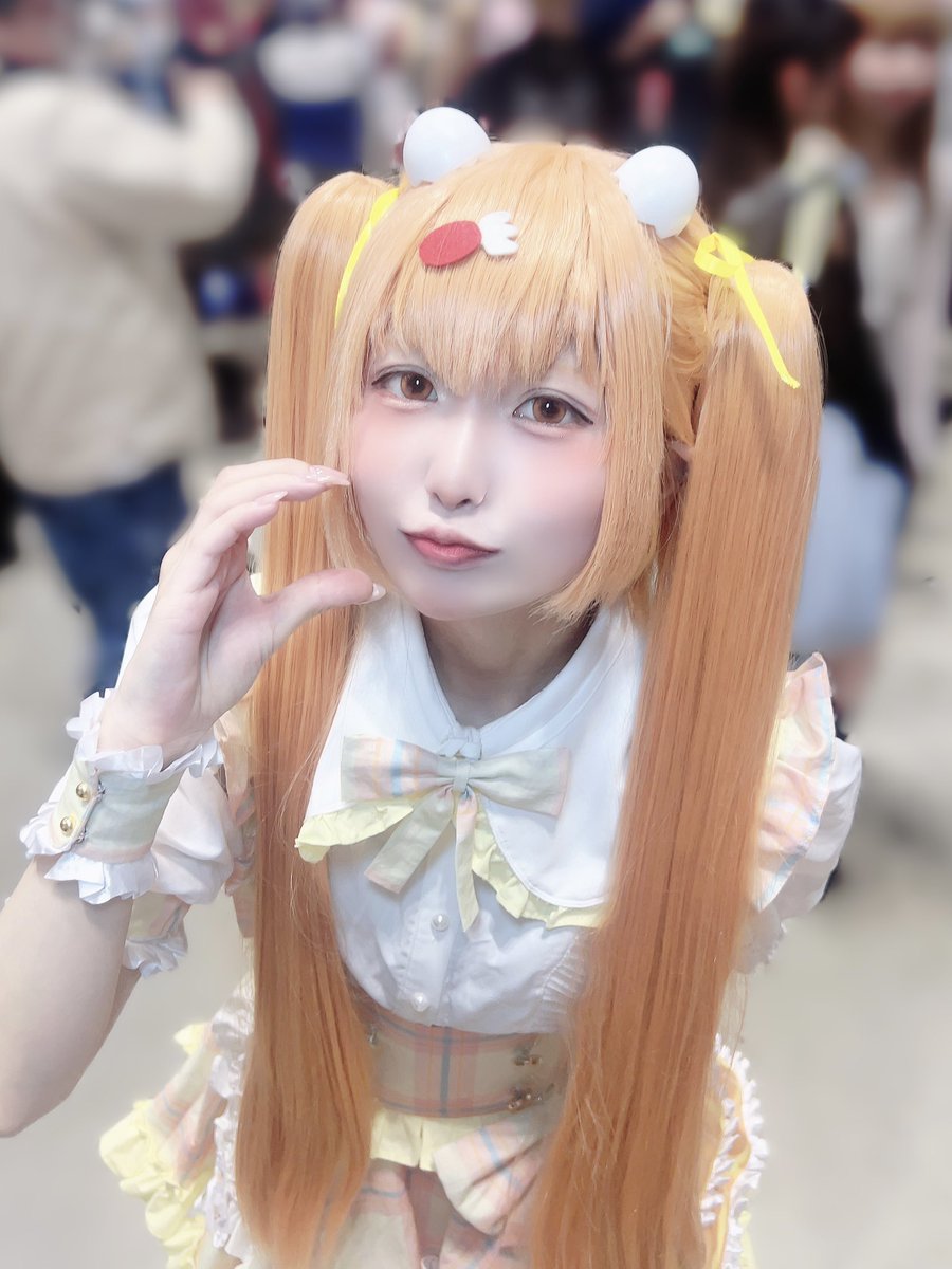 o_o__hyc's tweet photo. るのさんとゆきのちゃんに挟まれてましたサインはB〜❣️❣️のたまでした🐣📛
欲しいもの全て抱えて帰りました
沢山の人に会えて嬉しかったよまた来ようと思うよありがとう関東

今年もお洋服はるのさんお手製いつもありがとう🎀♡

#にじそうさく11
#にじそコス https://t.co/xsidXDcxkz