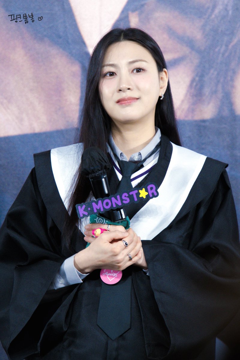 Like_bbombbom's tweet photo. 2026.04.19

𝙷𝙰𝙿𝙿𝚈 𝙳𝙴𝙱𝚄𝚃 𝟷𝟻𝚃𝙷 𝙰𝙽𝙽𝙸𝚅𝙴𝚁𝚂𝙰𝚁𝚈

영원히 사랑해 
영원히 함께해 
영원히 우리는 
에이핑크 🩷🧡💙💜💛

#에이핑크 #Apink
#오하영 #하영 #Hayoung @Apinkohy
#에이핑크_열다섯번째계절_함께할게
#APINK_15THSEASON
#앞으로도판다입니다🐼 https://t.co/pGItAKOPyf