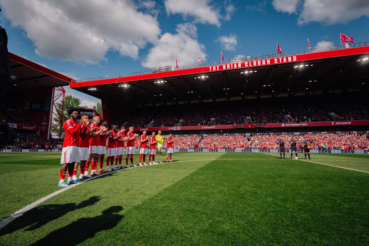 Before kick-off, a moment of applause was held as we remember Helen Anderson.

Our thoughts remain with Elliot and the Anderson family at this difficult time. ❤️